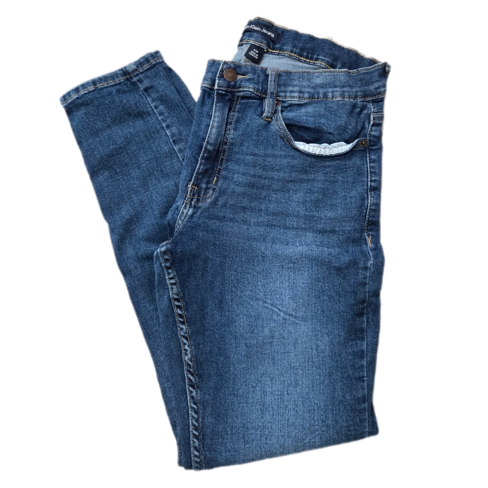 Calvin Klein Blue Mid Rise Skinny Jeans with Subtle Fading - Picture 2 of 7